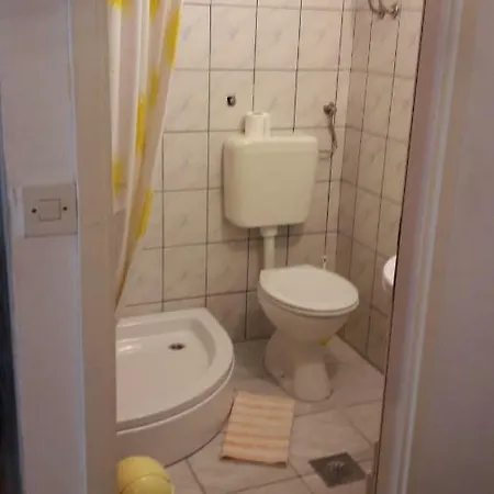 Ivka Apartamento *